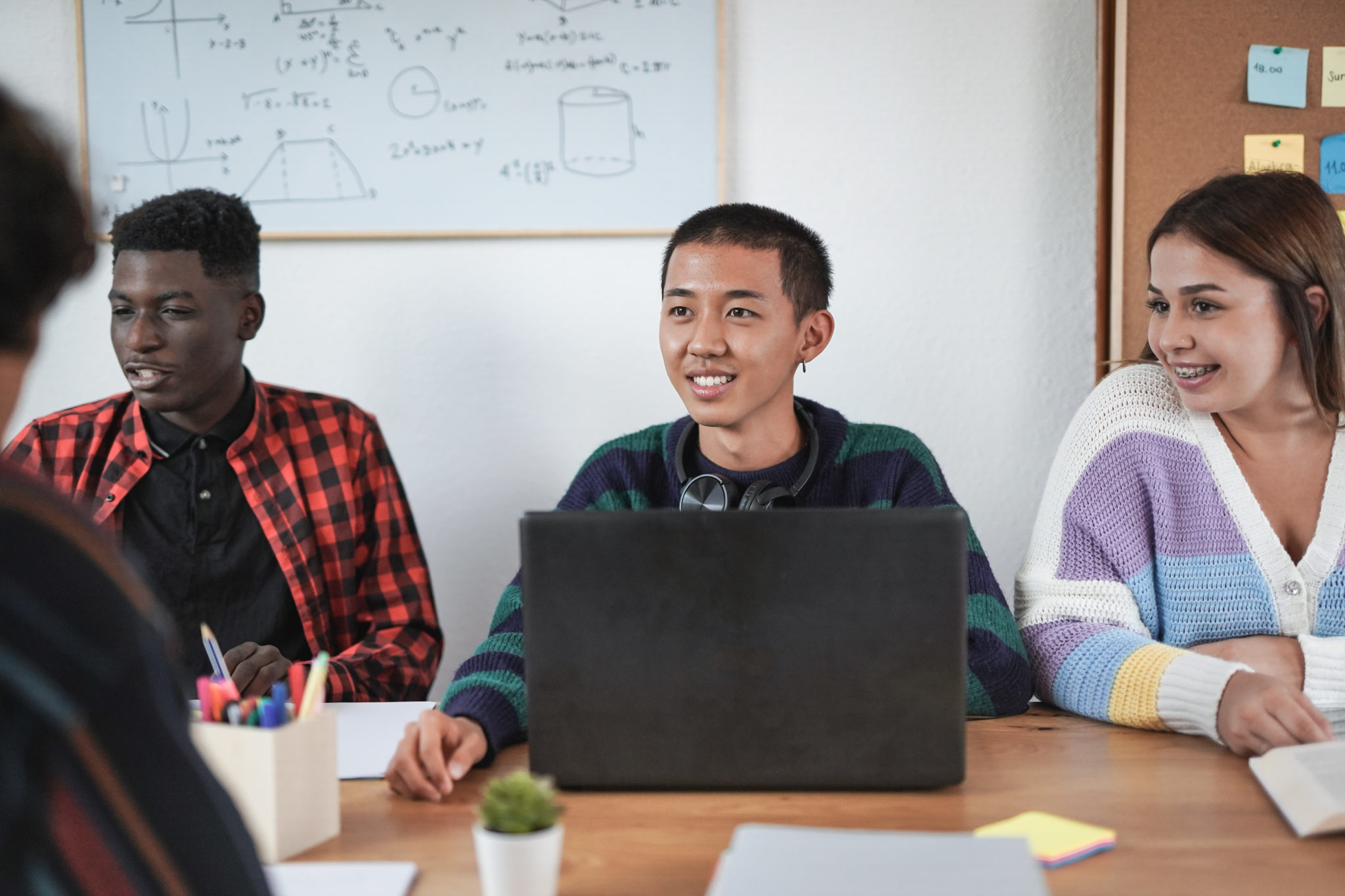 How to Use Online Student Engagement Tools Effectively Vivi