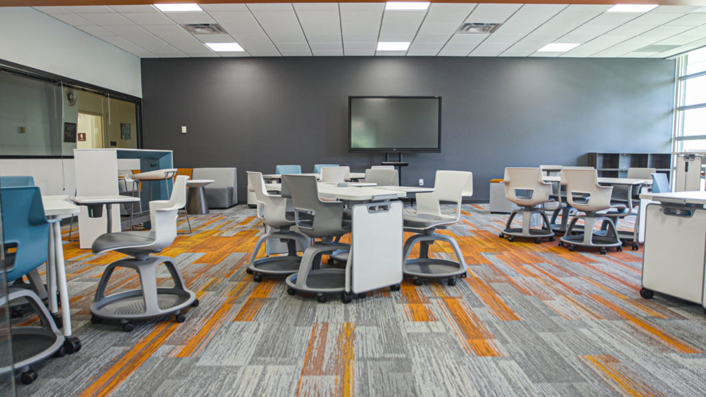 The TEAL (Technology Enabled Active Learning) Classroom - Vivi
